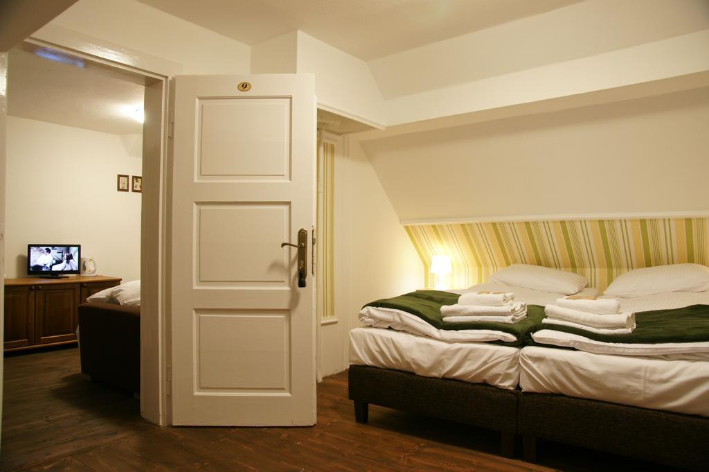 Willa Zwolakowka Bed & Breakfast Istebna Oda fotoğraf