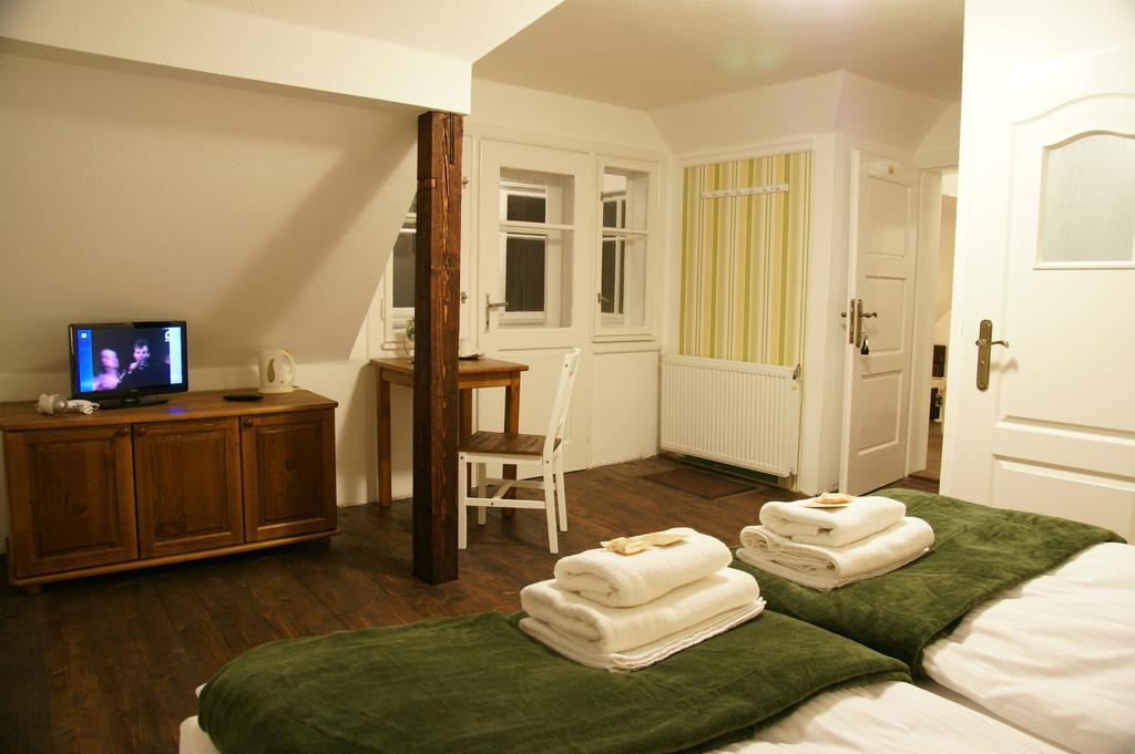 Willa Zwolakowka Bed & Breakfast Istebna Oda fotoğraf